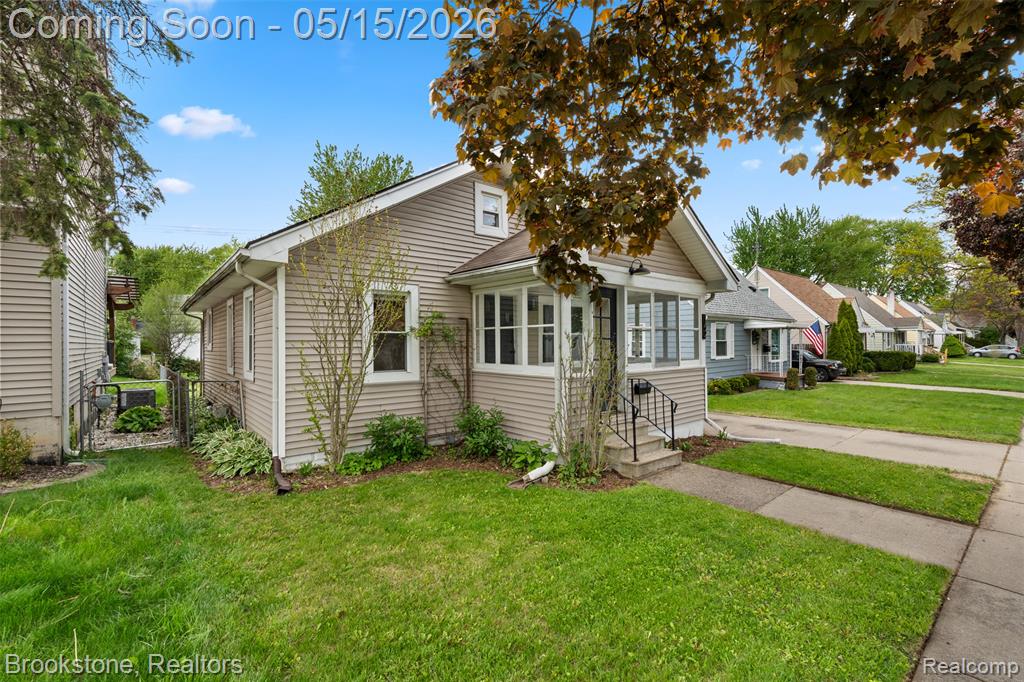 142 Massoit Street, Commerce Twp, MI — Photo 4