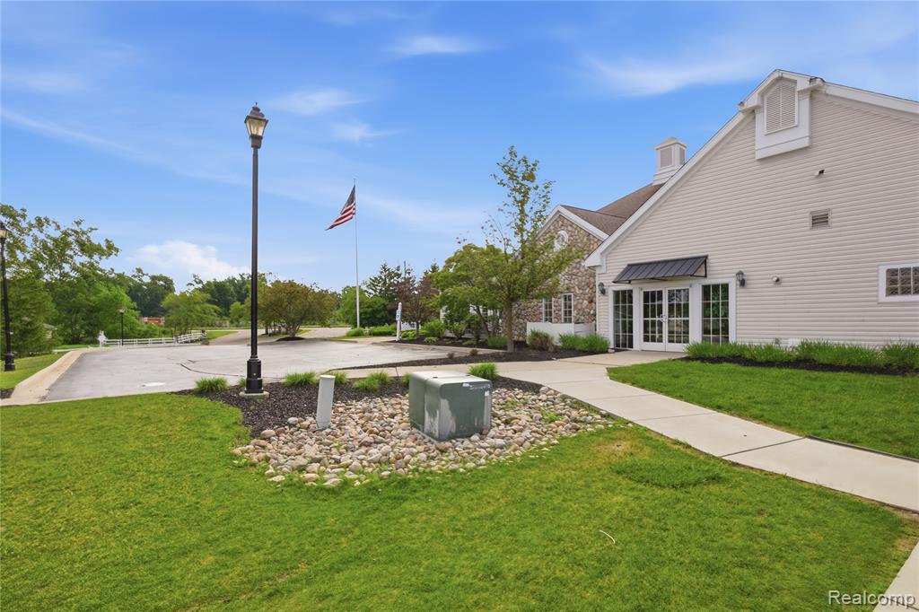 9857 Rembrandt Way, Fenton, MI 48430 — Photo 53