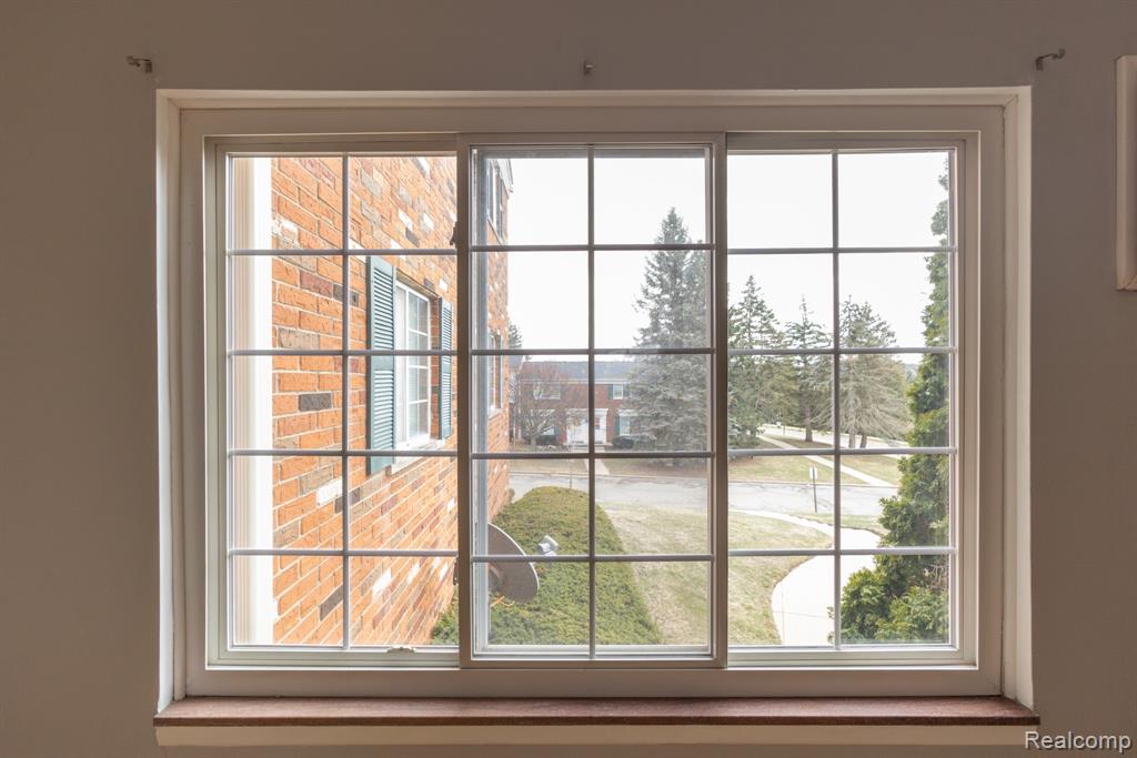 495 Miller Avenue, Apt. 104, Rochester, MI 48307 — Photo 5