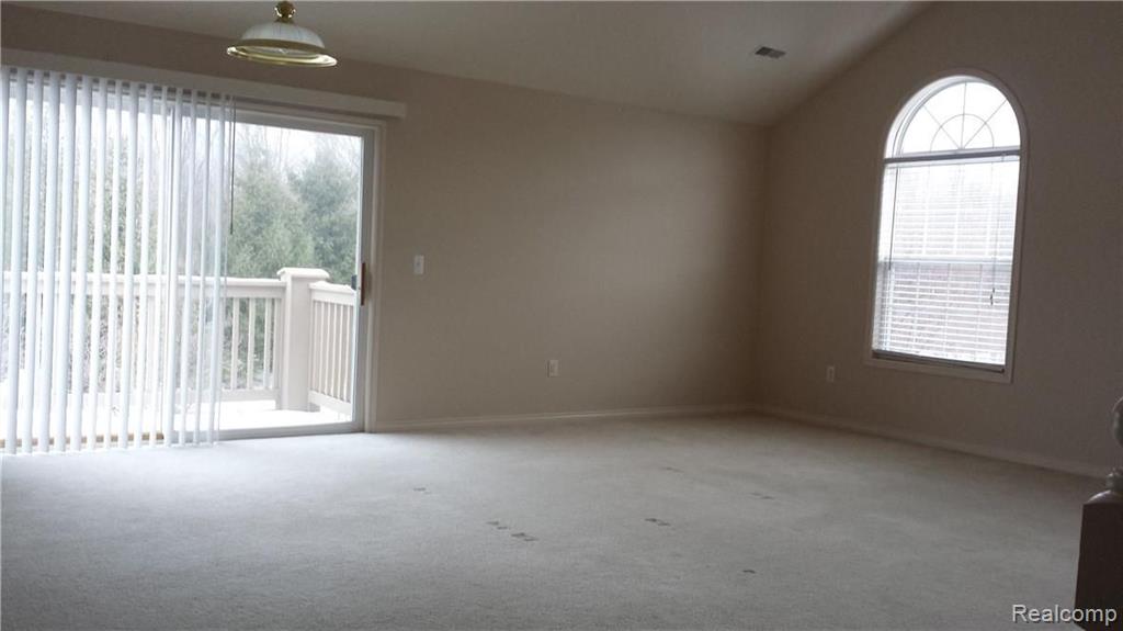 28339 Carlton Way Drive, 33, Novi, MI 48377 — Photo 7