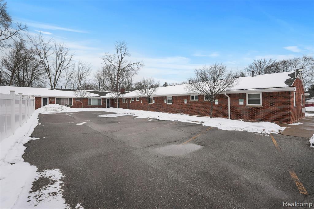 4403 Crooks Road, Royal Oak, MI 48073 — Photo 11