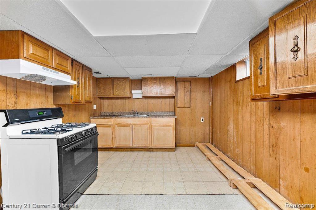 4255 LAPHAM Street, Dearborn, MI 48126 — Photo 25