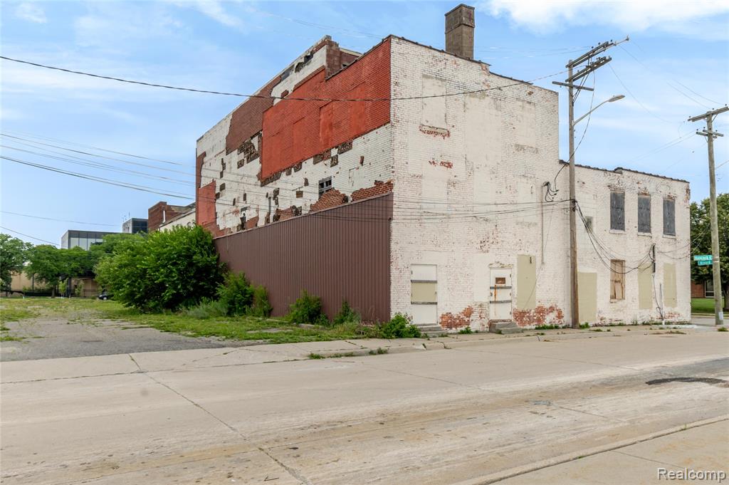 1042 E Warren Avenue, Detroit, MI 48207 — Photo 7