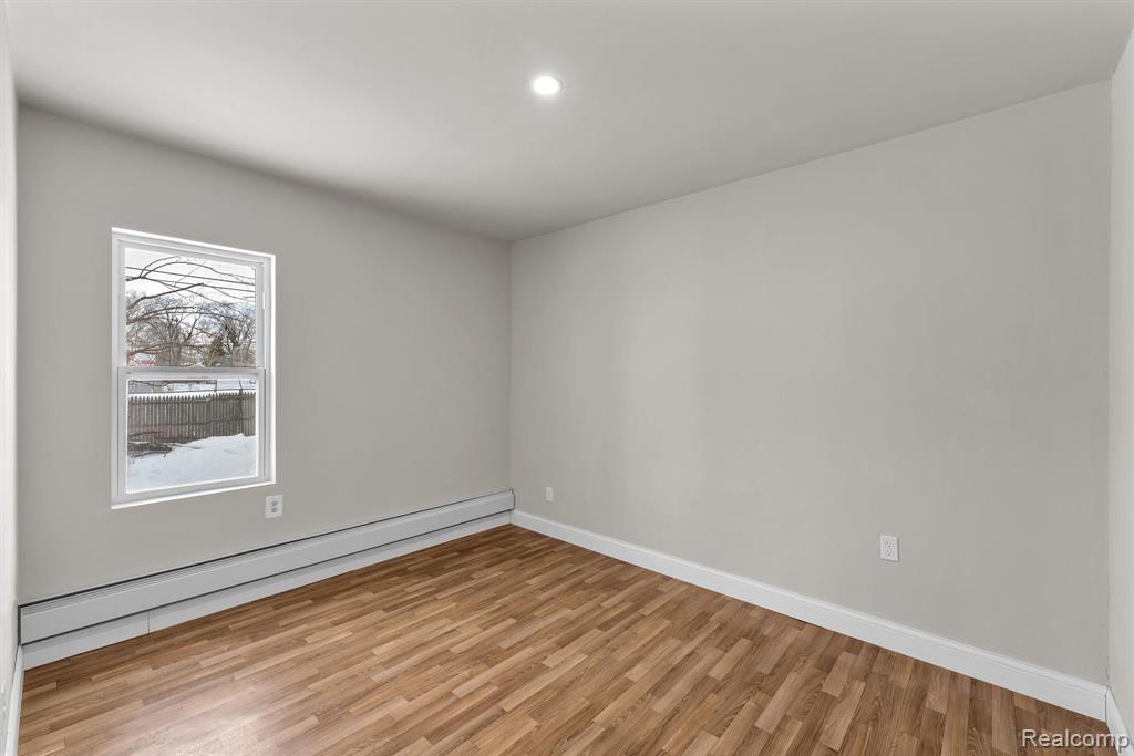 20035 Coventry Street, Highland Park, MI 48203 — Photo 11