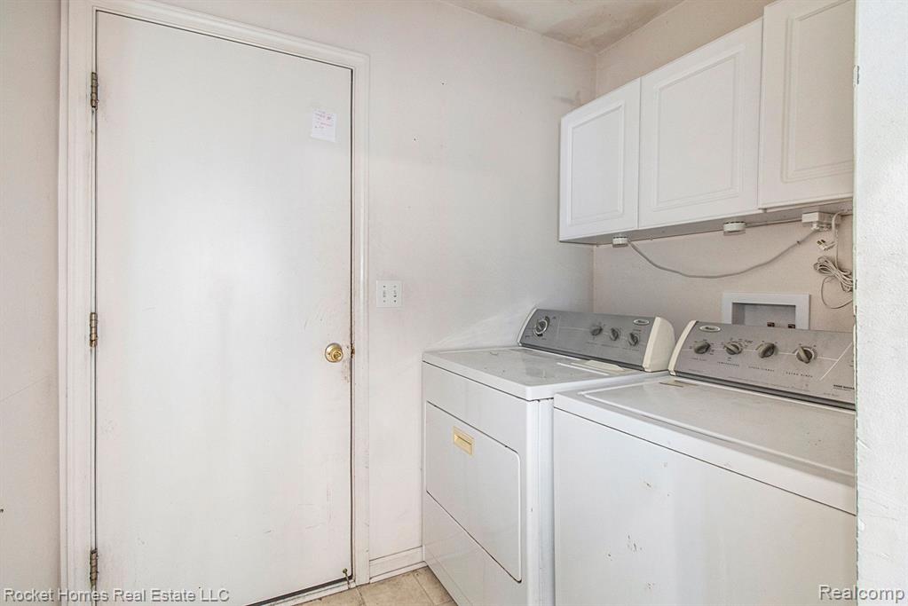 7256 MAPLELAWN Drive, Ypsilanti, MI 48197 — Photo 14