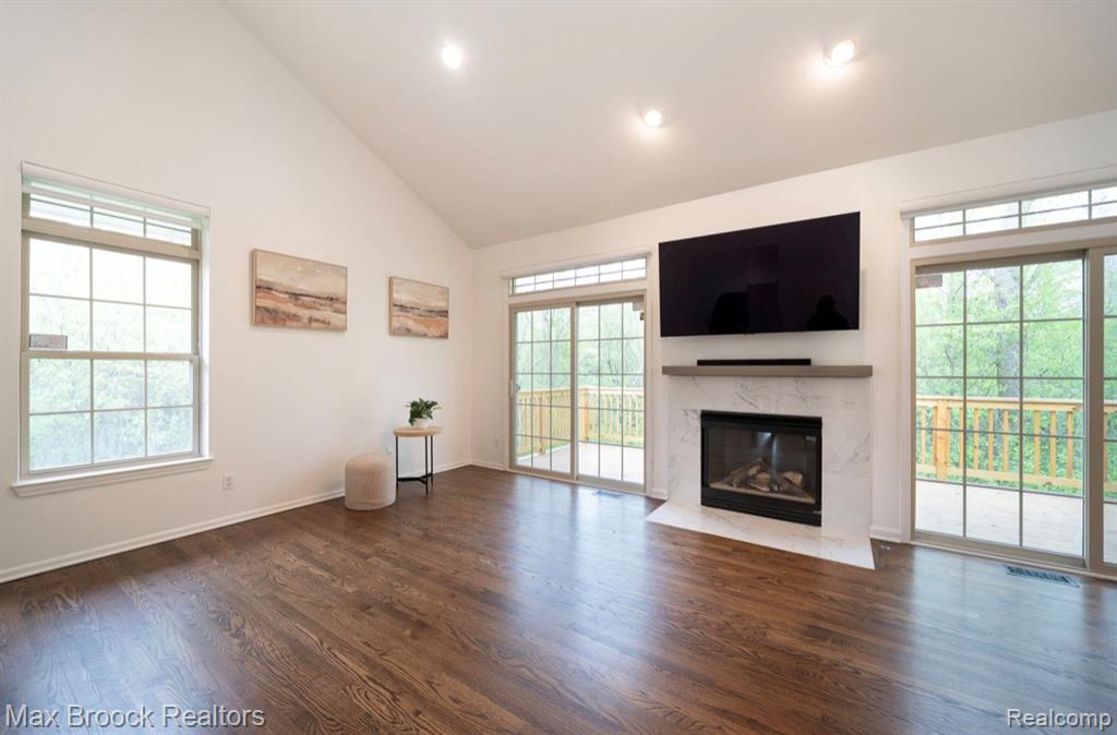 4344 Gateway Circle, West Bloomfield, MI — Photo 5