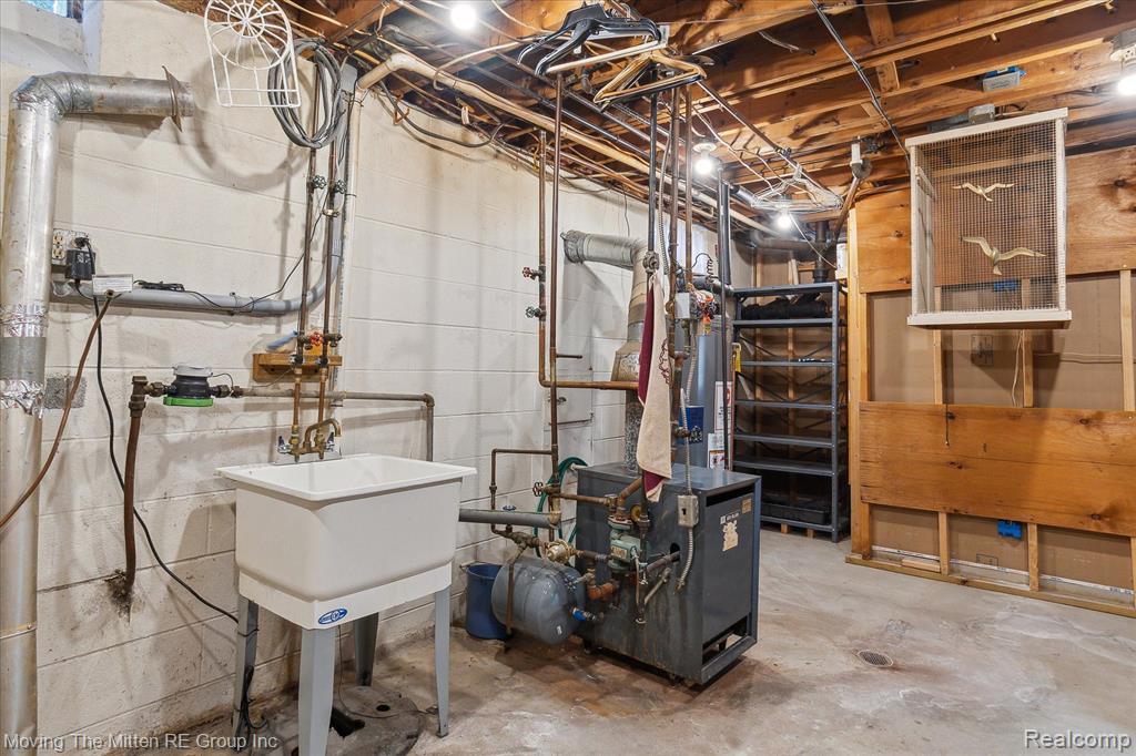 47853 N SHORE Drive, Van Buren, MI 48111 — Photo 35