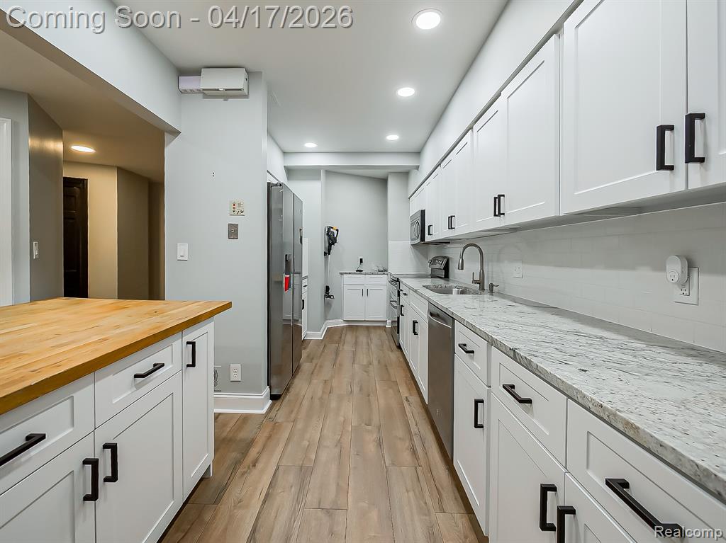 43000 12 Oaks Crescent Drive, 5022, Novi, MI 48377 — Photo 10