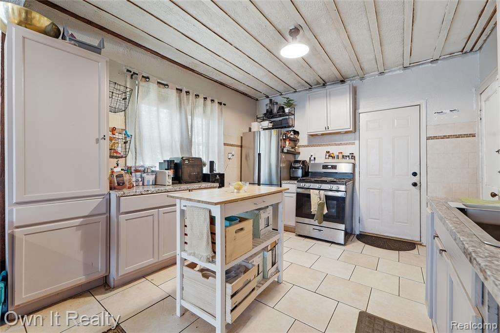 5255 Belmont Street, Hamtramck, MI 48212 — Photo 10