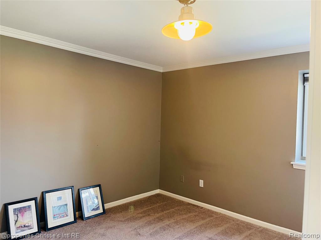 852 Linden Way, Auburn Hills, MI 48326 — Photo 36