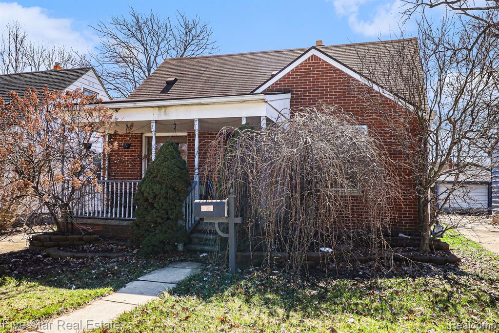 24691 Colgate Street, Dearborn Heights, MI 48125 — Photo 2