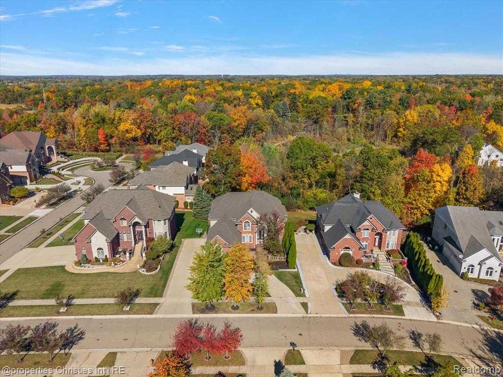 7220 Essex Drive, West Bloomfield, MI — Photo 12
