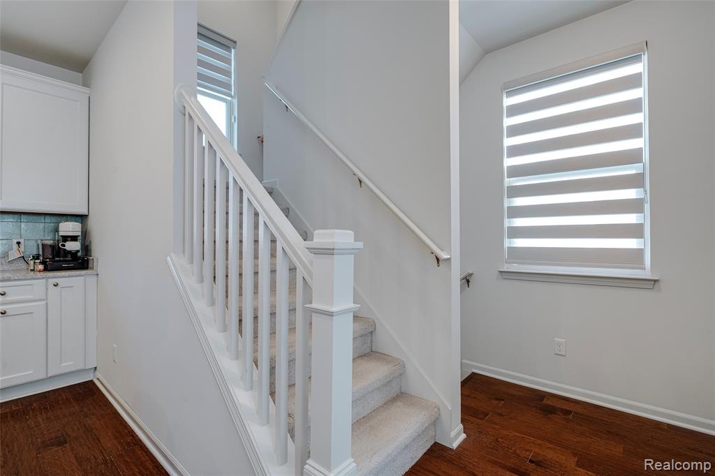3211 Johanna Ware, Wixom, MI 48393 — Photo 8