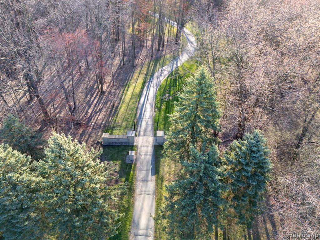 545 JUDI ANN Lane, Holly, MI 48442 — Photo 49