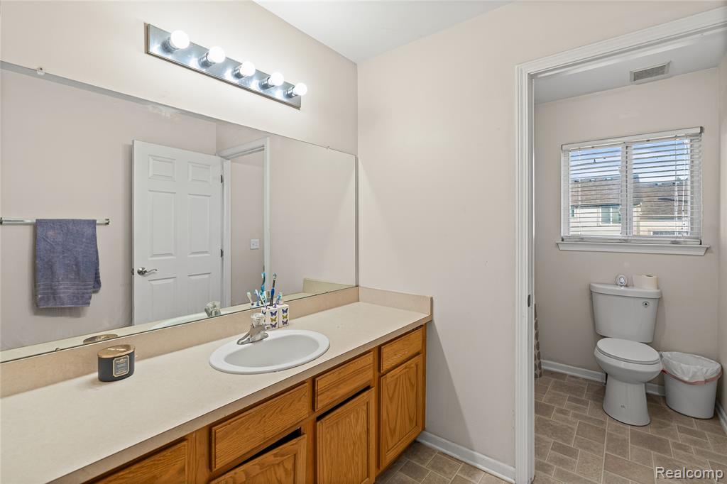 805 Columbia Drive, Flint, MI 48503 — Photo 26