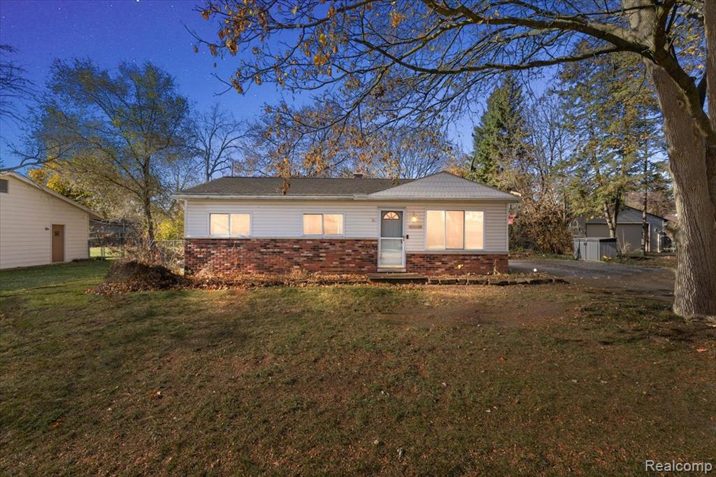 4775 Halberd Street, Commerce Twp, MI 48382 — front exterior
