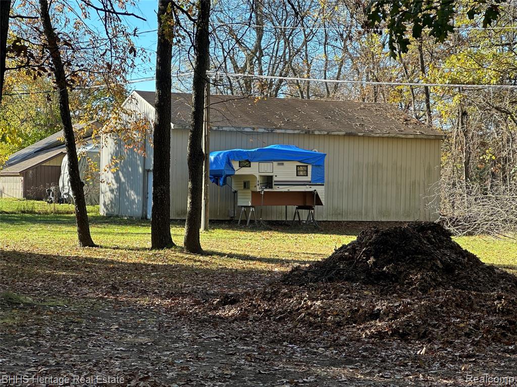 9418 Charlie Brown Lane, Pinckney, MI 48169 — Photo 4