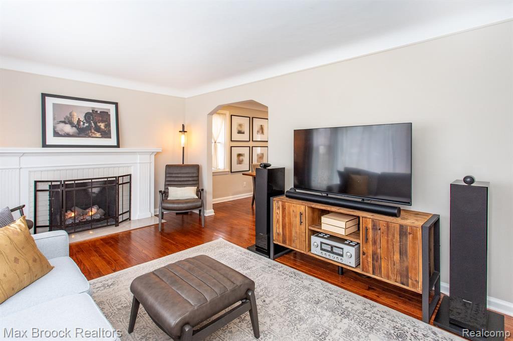 26434 Wyoming Road, Huntington Woods, MI — Photo 5