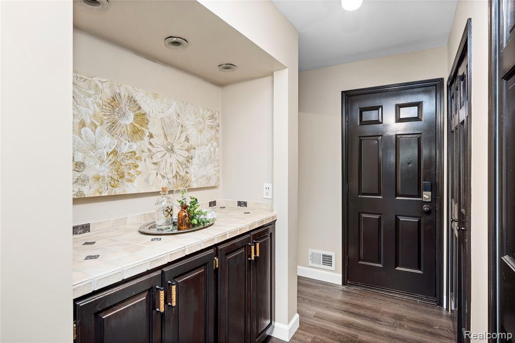 53961 Sutherland Court, Utica, MI 48316 — Photo 28