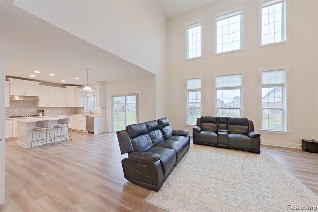 51060 LAUREL Park Drive, Canton, MI 48188 — Photo 19