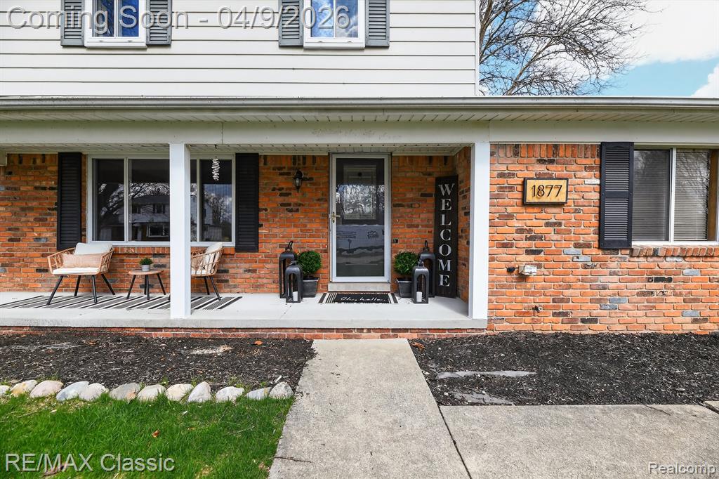 1877 Hopkins Drive, Wixom, MI 48393 — Photo 2