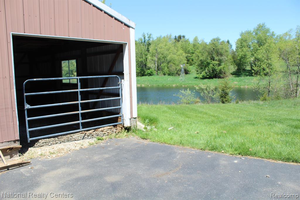 9720 QUEENS Drive, Manchester, MI 48158 — Photo 27