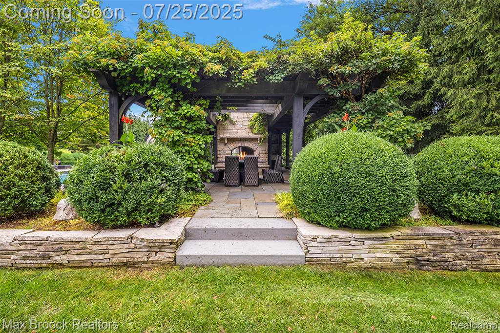 72 Lone Pine Road, Bloomfield Hills, MI 48304 — Photo 63