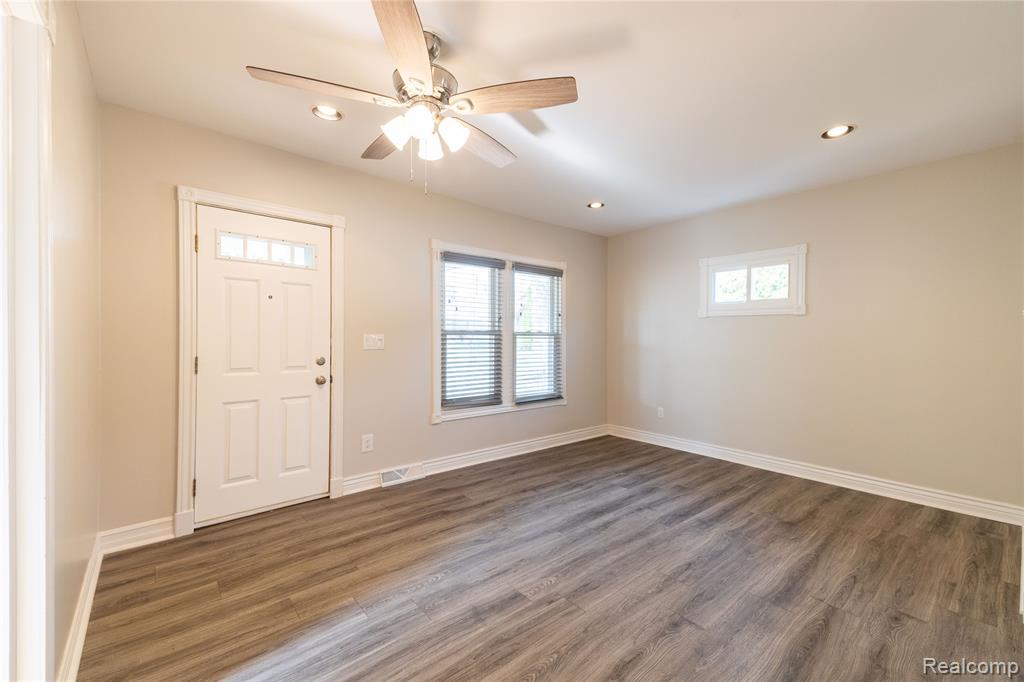 714 Park Avenue, Lincoln Park, MI 48146 — Photo 7