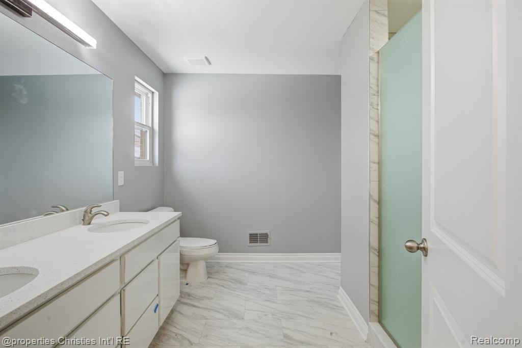 3120 Roma Court, Wixom, MI 48393 — Photo 28