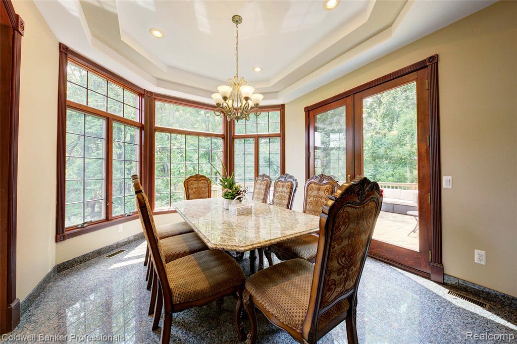 4546 Forest Edge Lane, West Bloomfield, MI 48323 — Photo 31