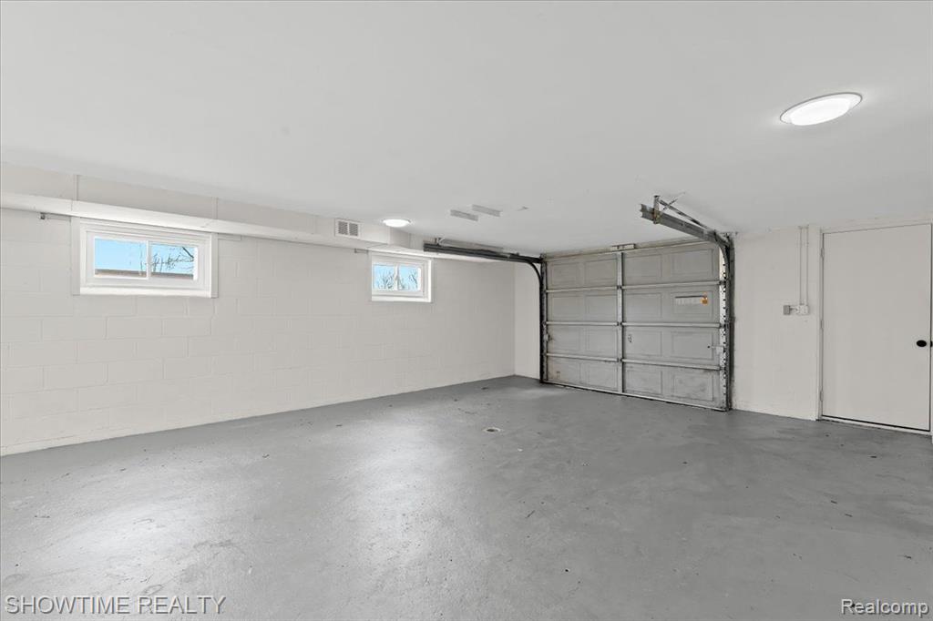 7100 DEWEESE Road, Jackson, MI 49201 — Photo 36