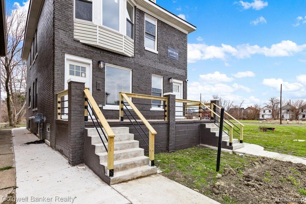 639 BELMONT Street, Detroit, MI 48202 — Photo 36