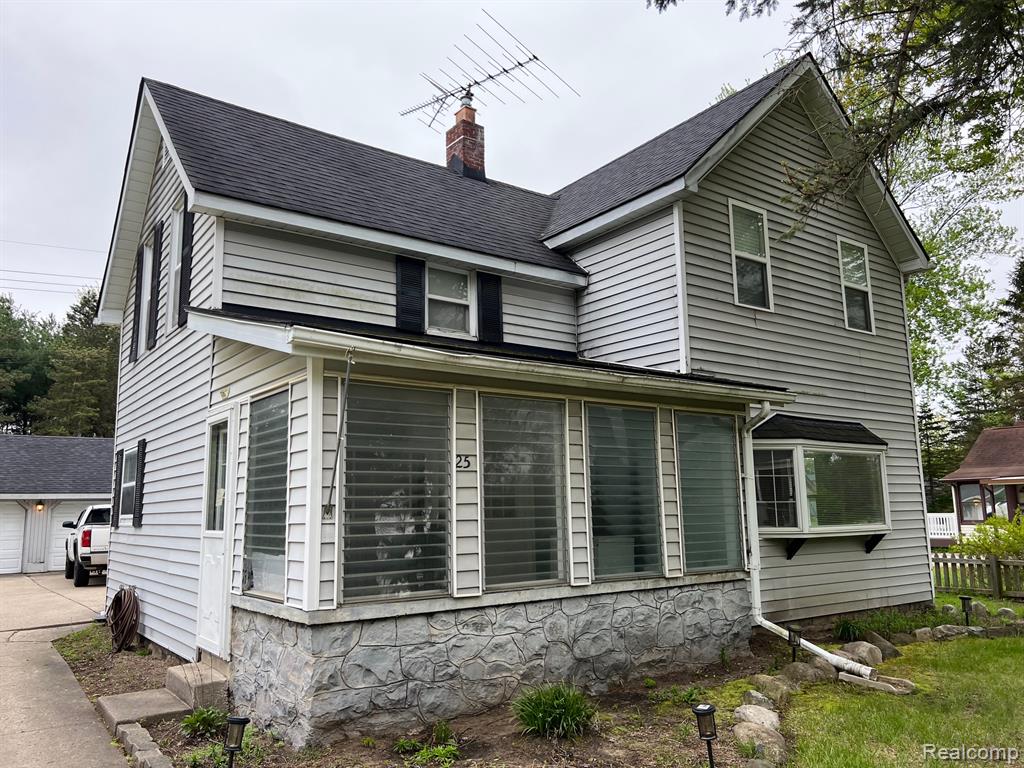 25 W Hunters Creek Road, Lapeer, MI 48446 — Photo 2