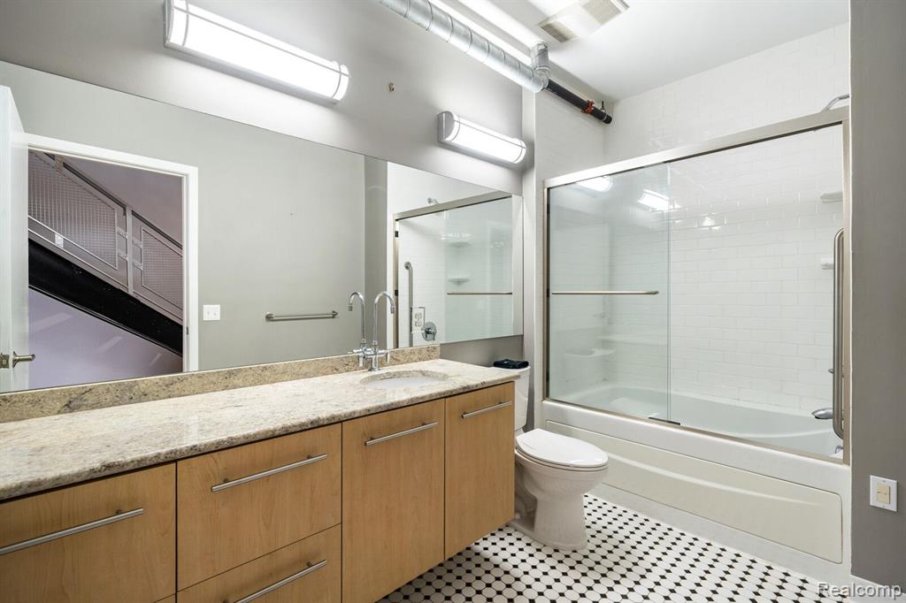 614 S TROY Street, 204, Royal Oak, MI 48067 — Photo 23