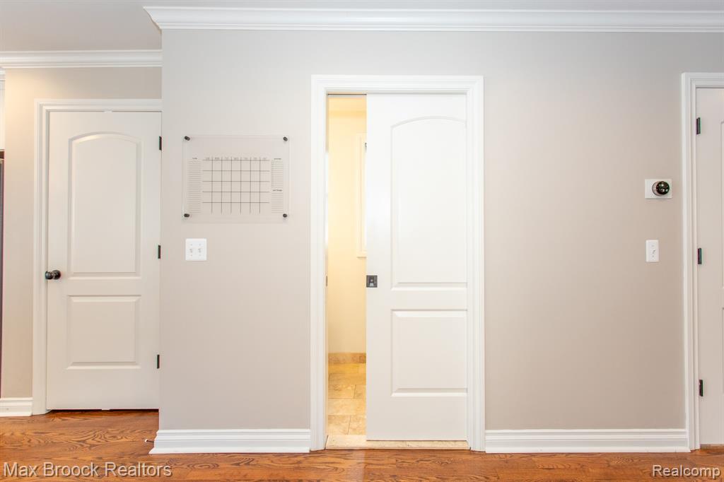 924 N Maple Avenue, Royal Oak, MI 48067 — Photo 26