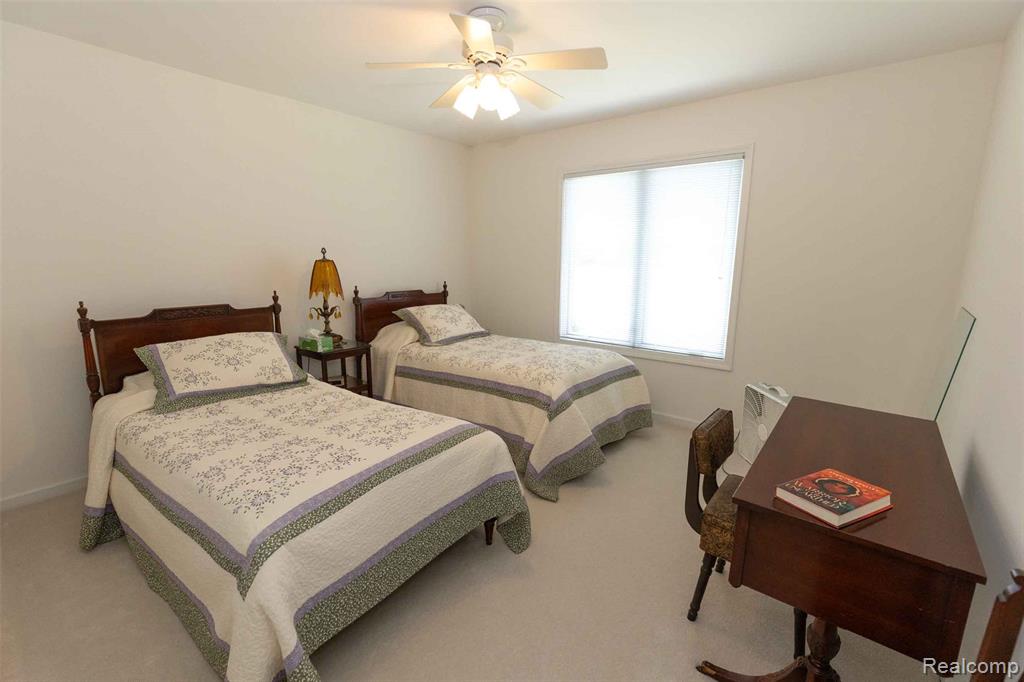 2051 Scott Lake RD Road, Waterford, MI 48328 — Photo 25