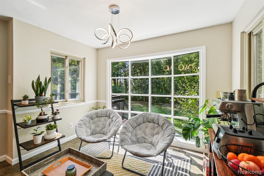 585 Timberline Drive, Rochester Hills, MI 48309 — Photo 12
