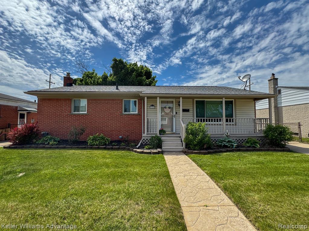 7339 N WILDWOOD Street, Westland, MI — Photo 2