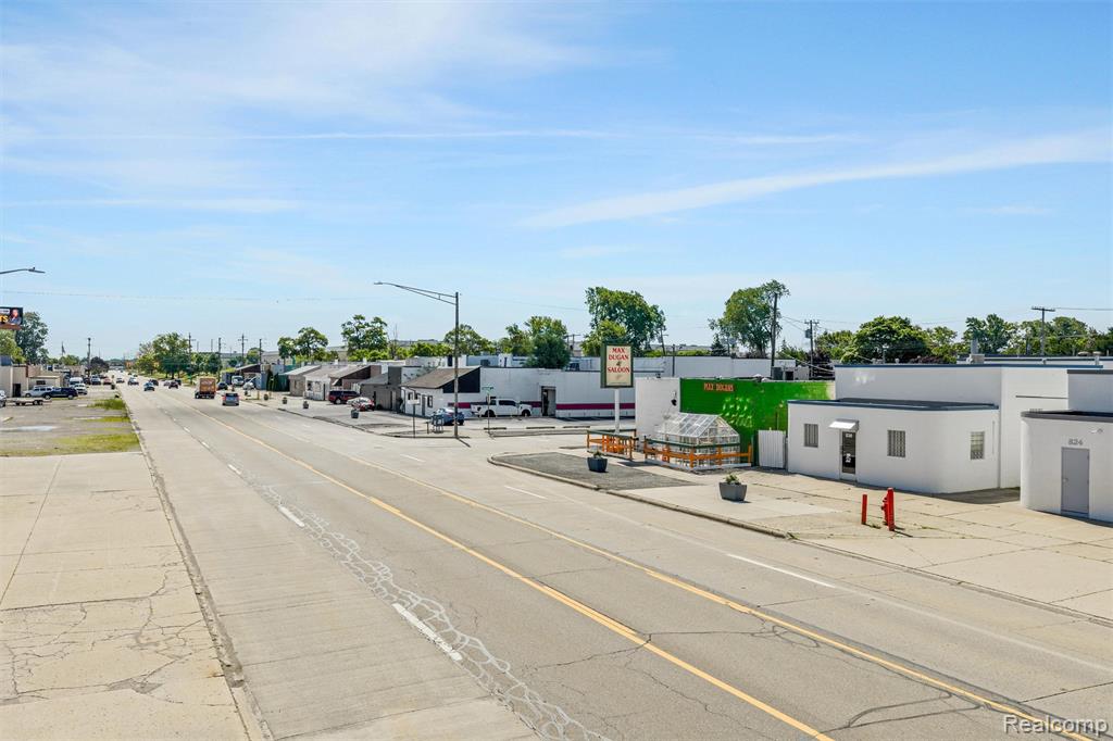844 E 10 Mile Road, Hazel Park, MI 48030 — Photo 46