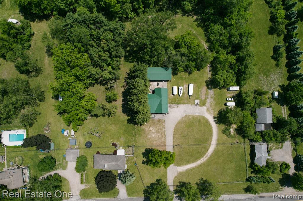 1325 S Hospital Road, Waterford, MI 48327 — Photo 52