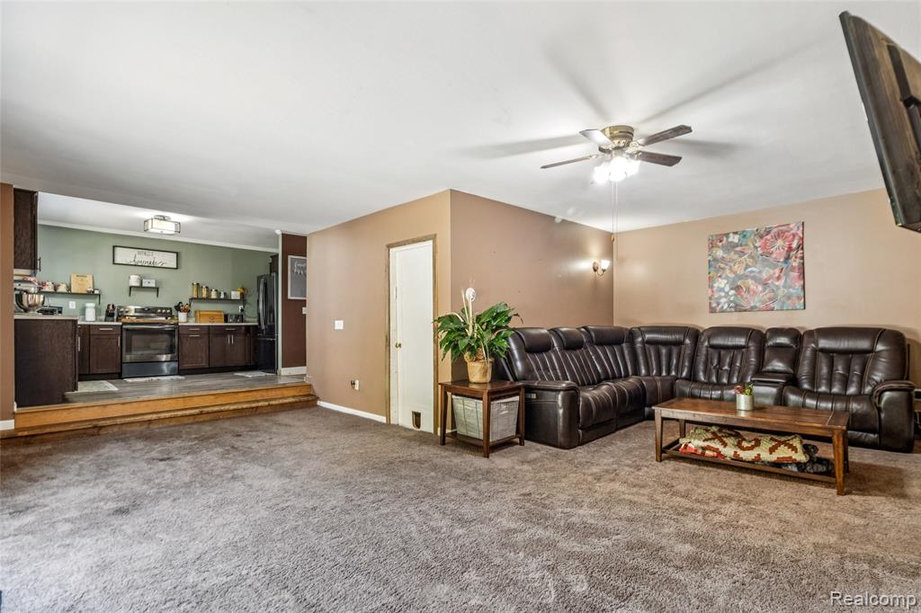111 N Ann Street, Byron, MI 48418 — Photo 15