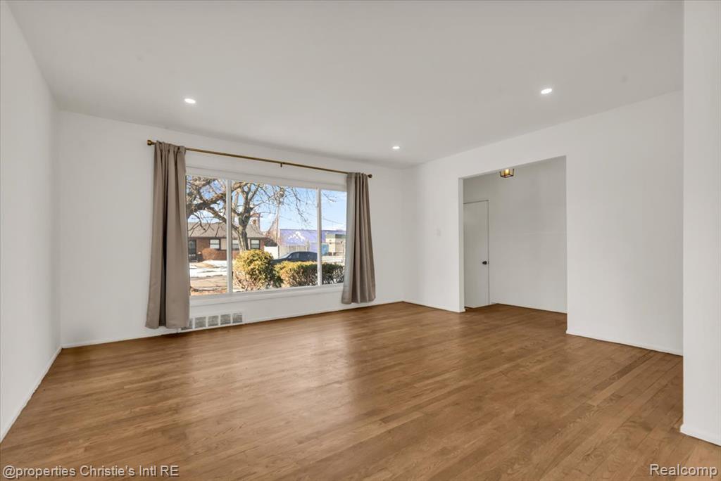 20574 Rutherford Street, Detroit, MI 48235 — Photo 4