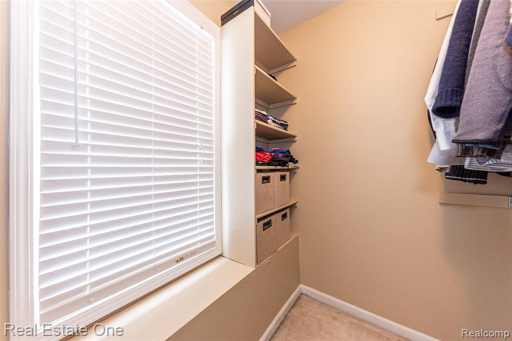 9410 Maple Run Court, Pinckney, MI 48169 — Photo 29
