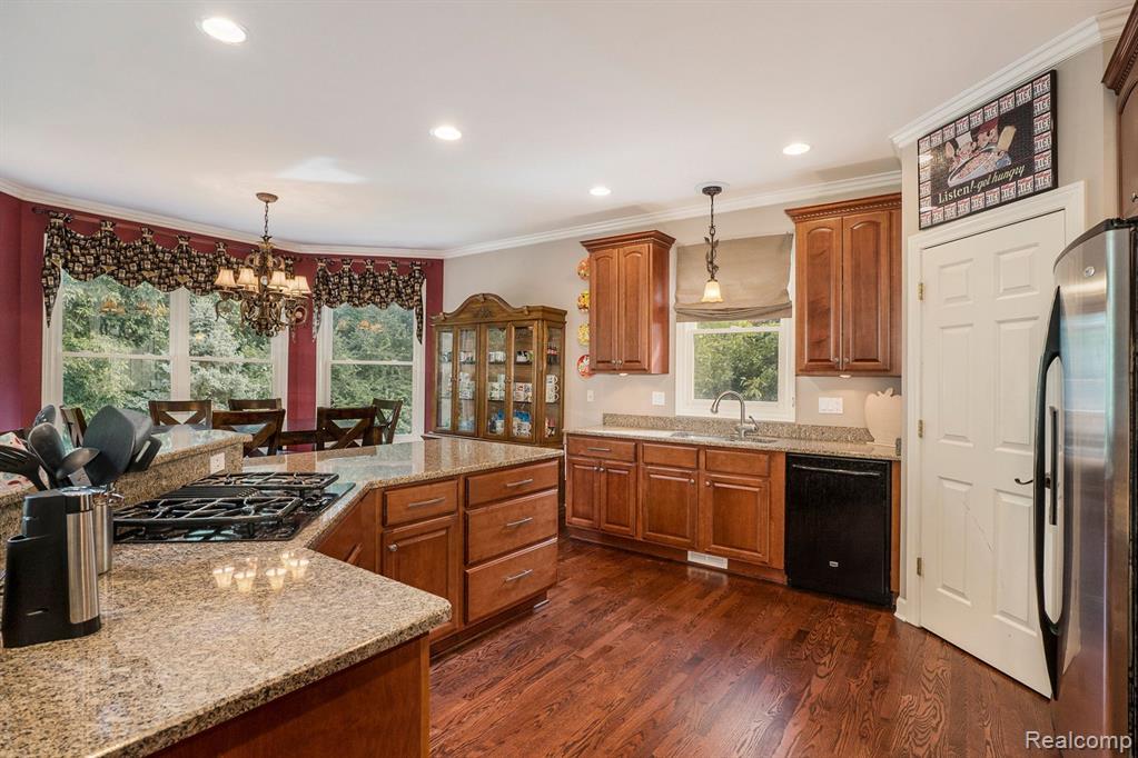 979 SUCHAVA Drive, White Lake, MI — Photo 12