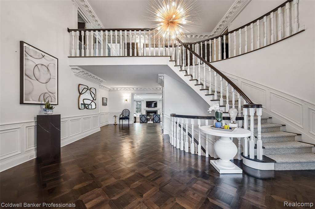 477 Dunston Road, Bloomfield Hills, MI 48304 — Photo 11