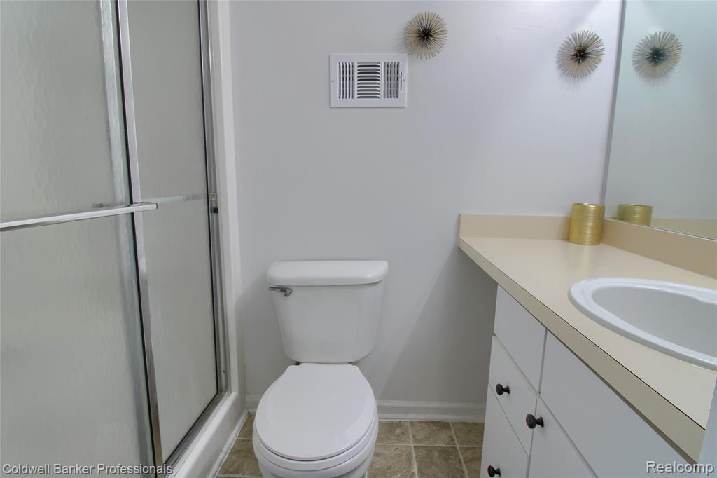 4281 Hunters Circle W, Canton, MI 48188 — Photo 18