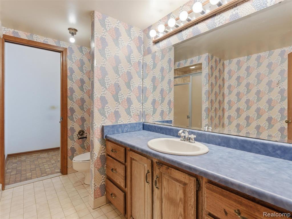 6400 Bridle Lane, Highland, MI 48356 — Photo 23