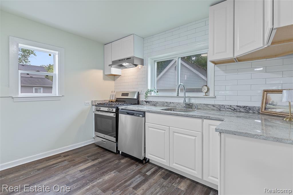 791 Cameron Avenue, Pontiac, MI 48340 — Photo 8
