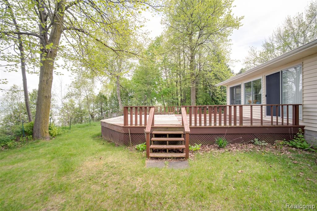 6240 Lakeshore Road N, Palms, MI 48465 — Photo 27