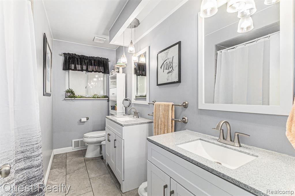 7261 Voerner Avenue, Center Line, MI 48015 — Photo 16